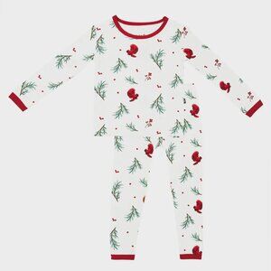 Kyte Baby long sleeve Christmas PJs pajamas - Winterberry (size 7)